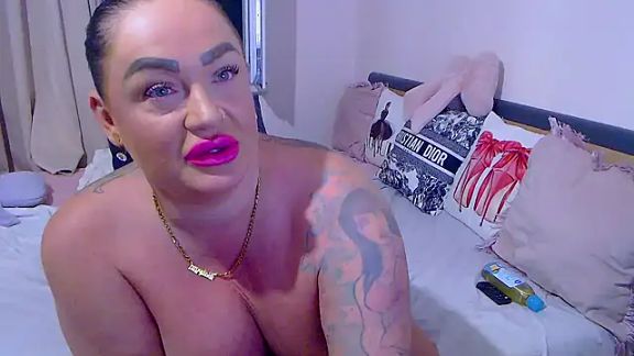 BustyVicky