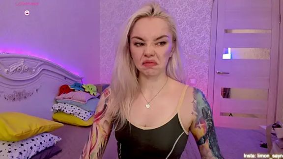 LillyMoure_