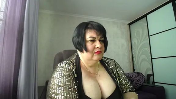 AlluringCurves