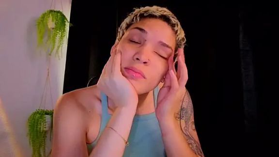 Charlee_pink