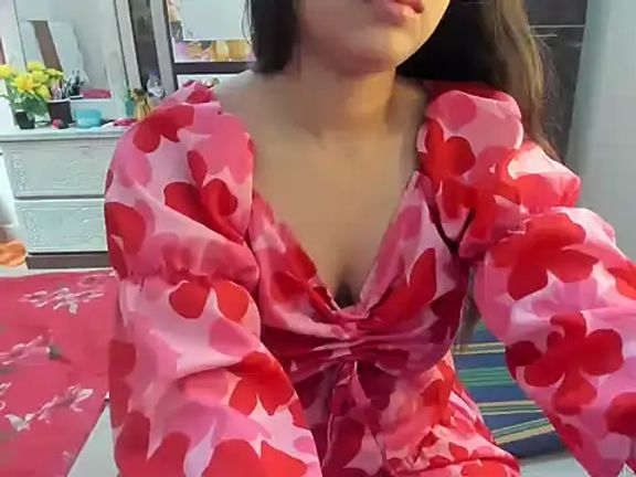 AttractiveQueen2002