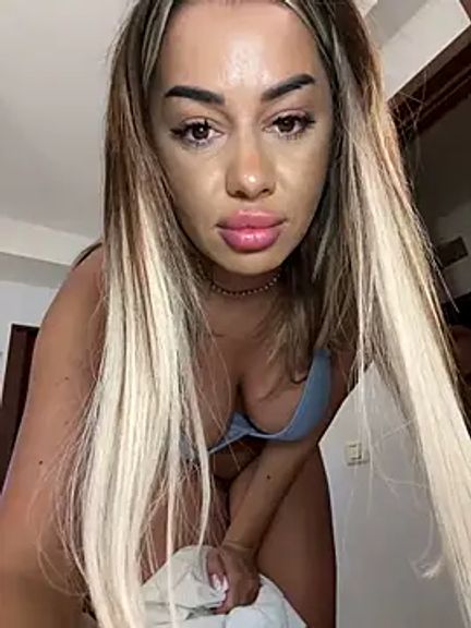 KirstieVegas