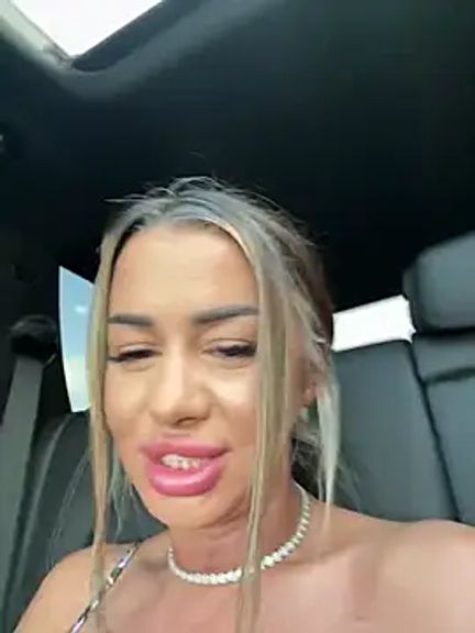 KirstieVegas