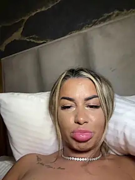 KirstieVegas
