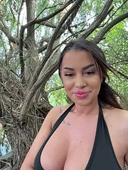 KirstieVegas