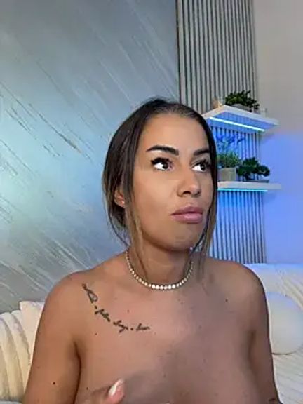 KirstieVegas