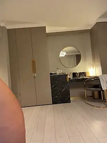 KirstieVegas