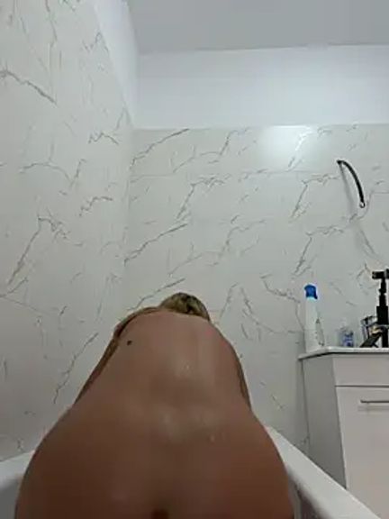 KirstieVegas