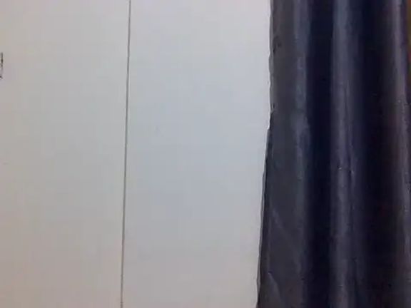 MissCurvey1