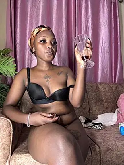 Queen_Arnah254