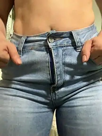 Estefani_32