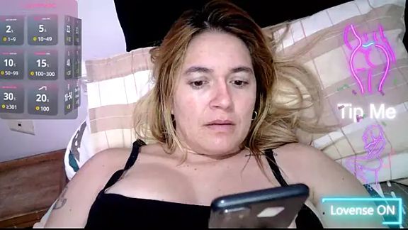 Izury_Blondee