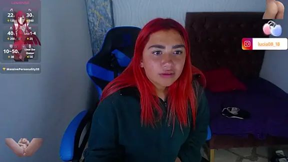 petite_lucy18