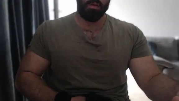 hugemachohandsome