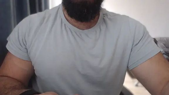 hugemachohandsome