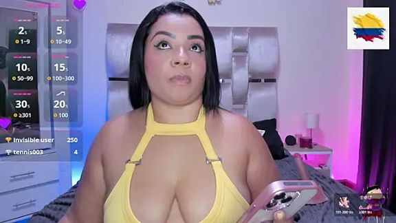 MelanyShayk