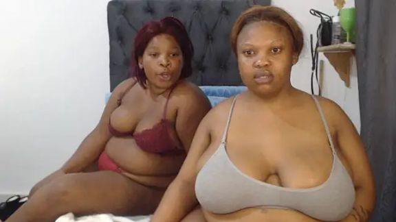 Busty-Caramel