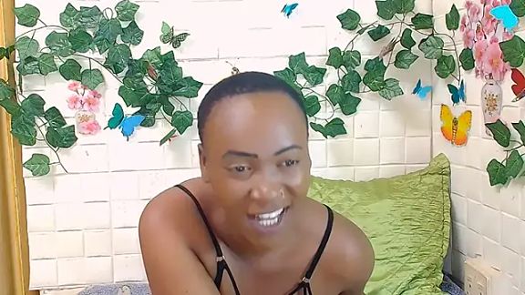 EbonyOlive69