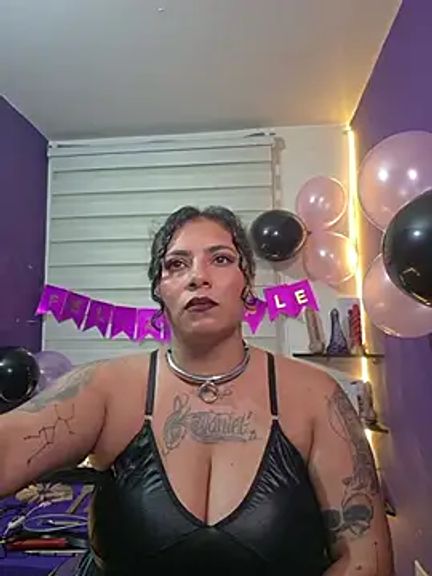 Alexa_Slavehot777
