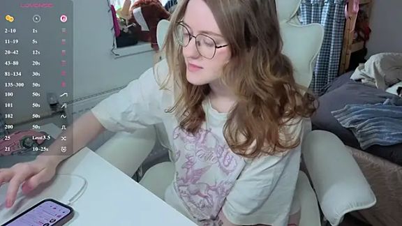 urstripchatgf