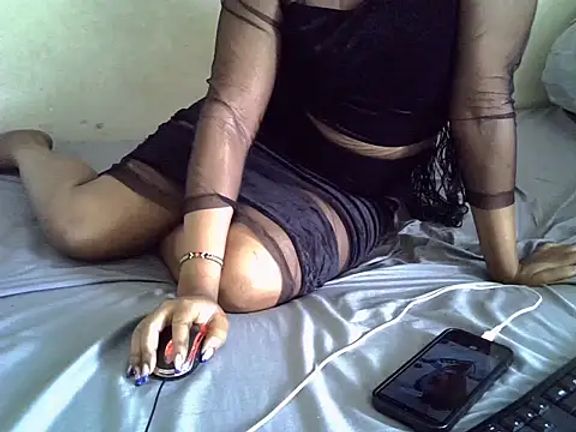 Crystal__Gee