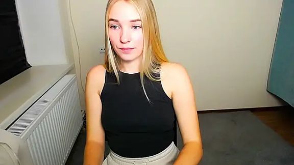 Runaway_Blonde__