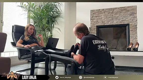 HerrinAnja