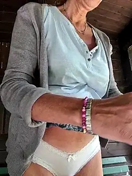 HotWifeLyn68