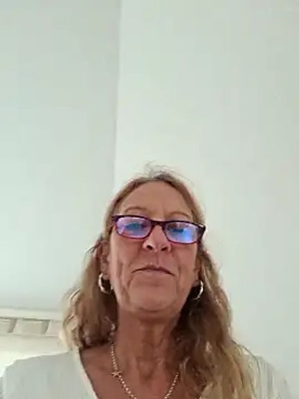 HotWifeLyn68
