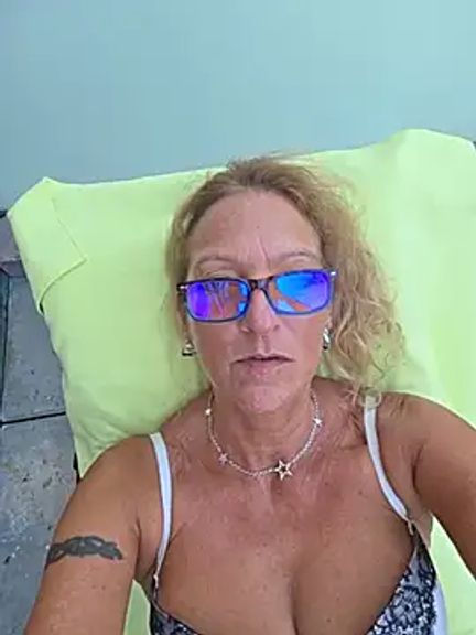 HotWifeLyn68