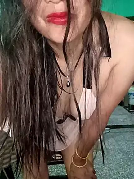 SAXYTannuja