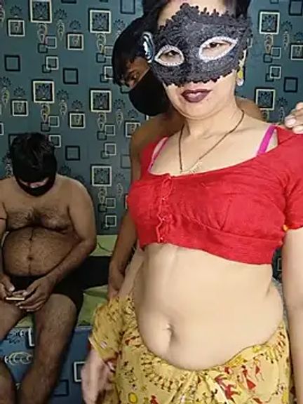 Sexy_Priya2026
