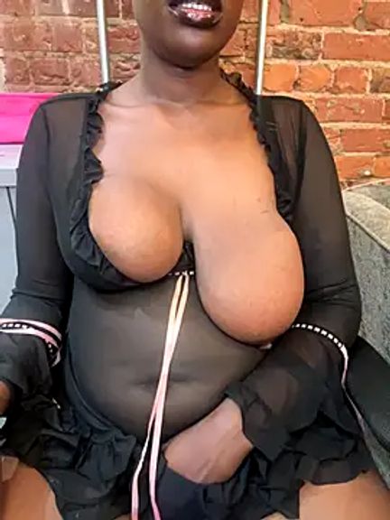 bustyblackebony