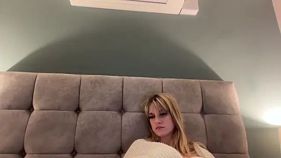 LustfulLuna_