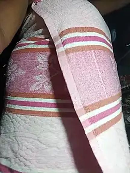 Nude-Priya2