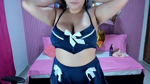 Emy_topless