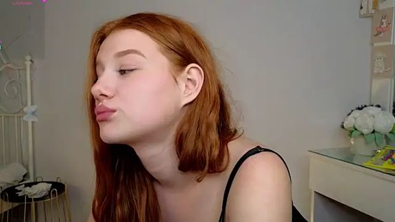Juuulia_