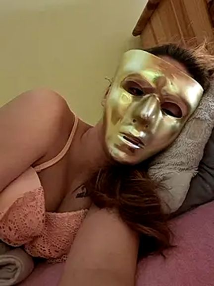 Themaskedgirl22