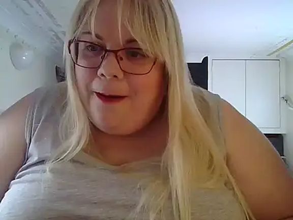 Kinkyhousewife83