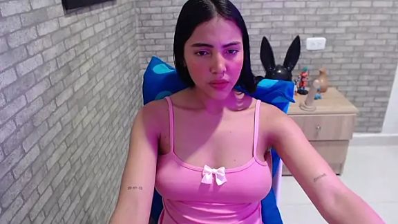 Carla_flower_hot
