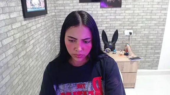 Carla_flower_hot