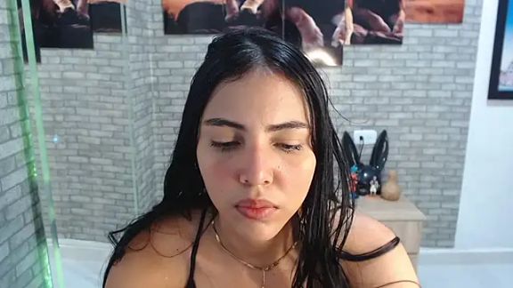 Carla_flower_hot