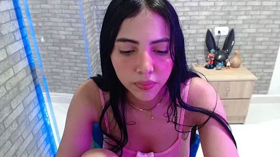 Carla_flower_hot