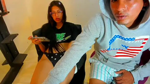 spicycouple4x