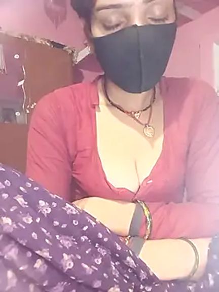 Hot-lodhi66