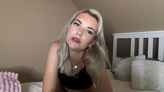 Foxy_Bite