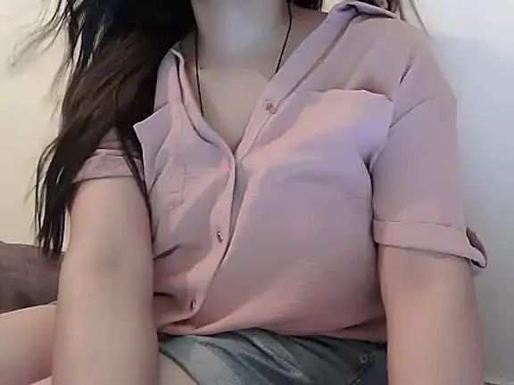 ANANYA-TIWARI