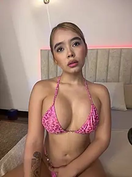 Mia_Roswell