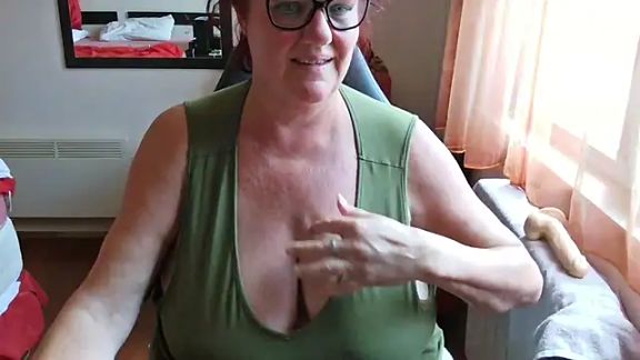 CurvyMindy