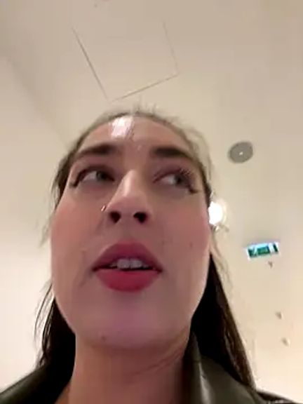 Holly_Play